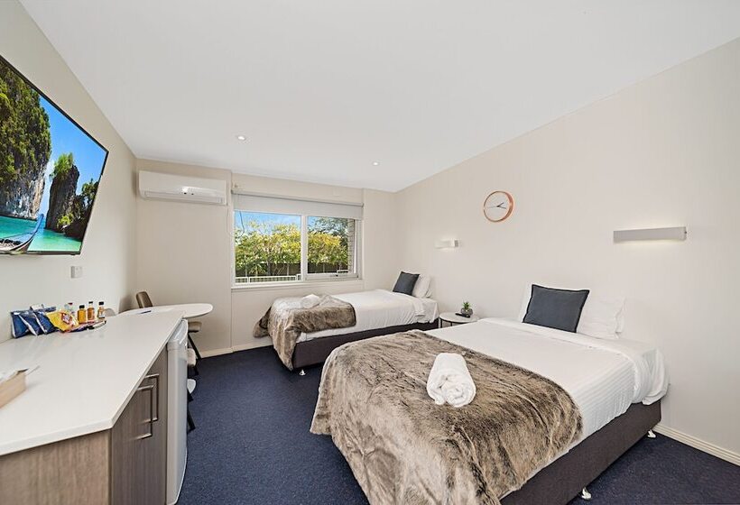 חדר דלוקס, Carlton Suites