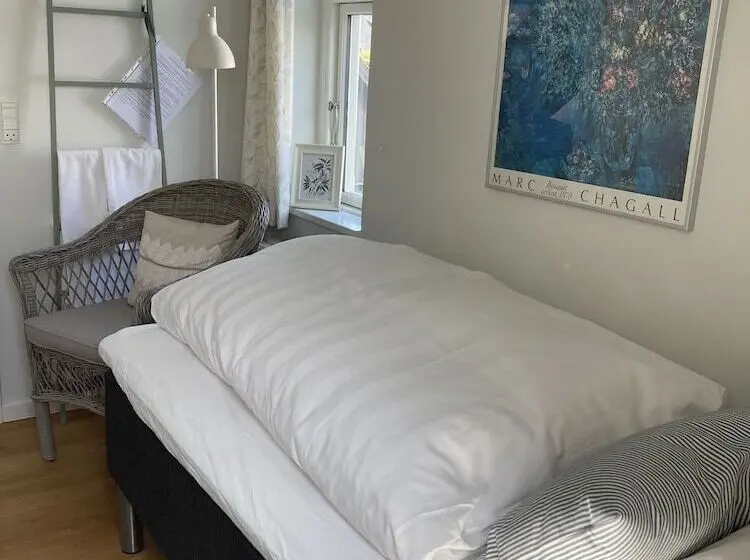 浴室共有ベーシックルーム, Troense B&b By The Sea