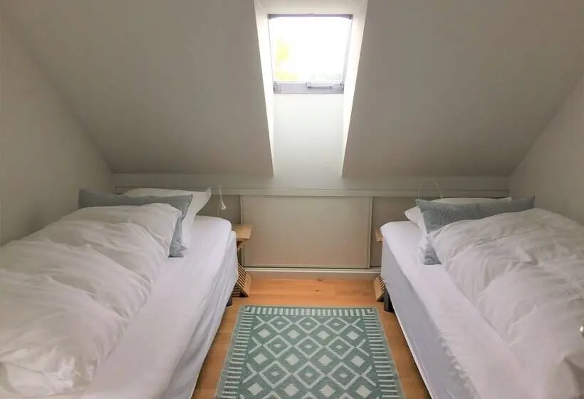 浴室共有ベーシックルーム, Troense B&b By The Sea