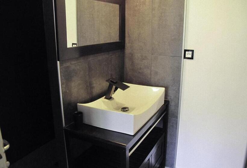 اتاق سوپریور, Vert Lagon