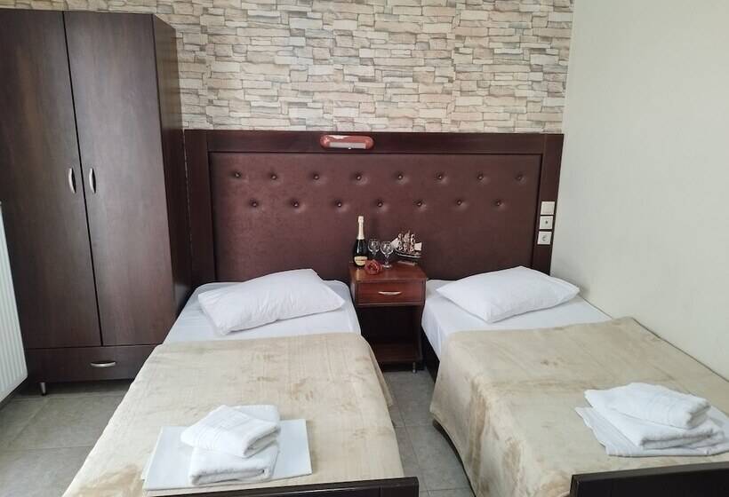 标准工作室, Villa Pigasos