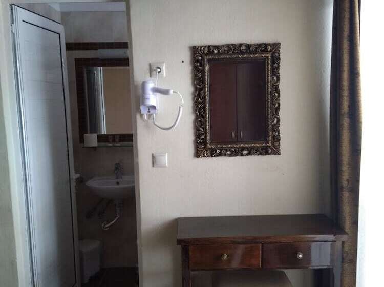 标准工作室, Villa Pigasos