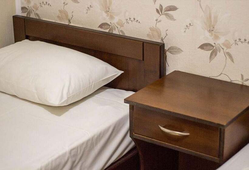 标准工作室, Villa Pigasos