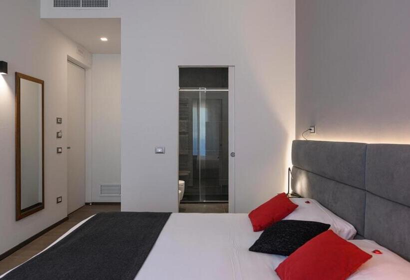 اتاق استاندارد با بالکن, B&b The Attico