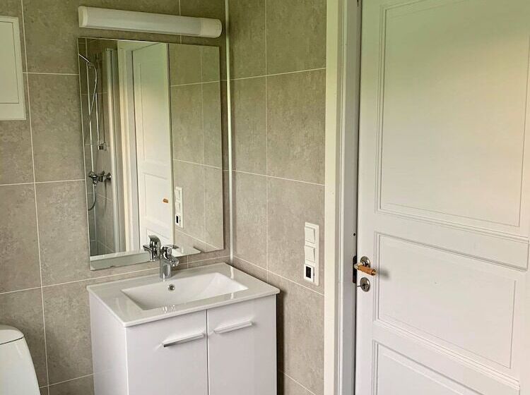 کابین, Aa Gård