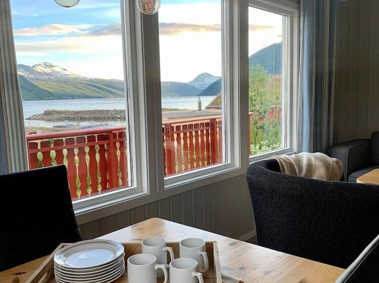 کابین, Aa Gård