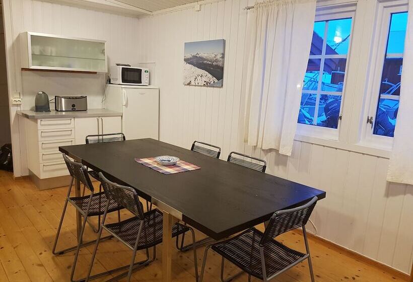 کابین, Aa Gård