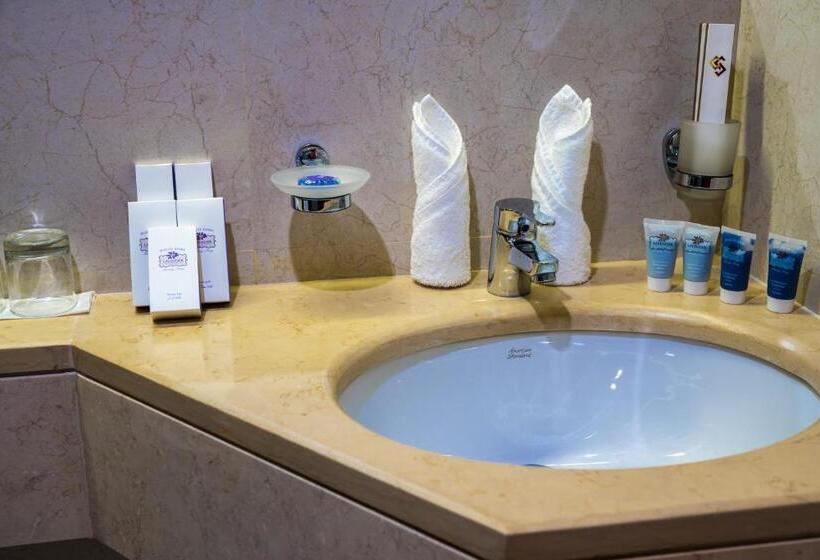 スタンダード4人部屋, Blue Coral