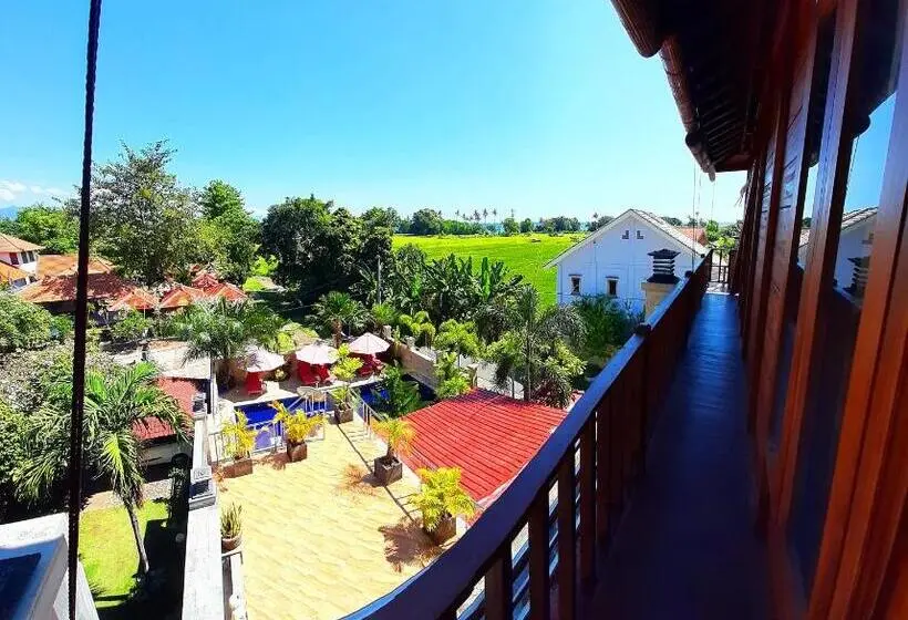 ツーベッドルーム　ヴィラ, Grand Raka Homestay