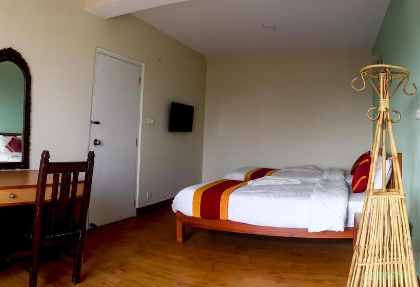 اتاق لوکس, Hikers Haven