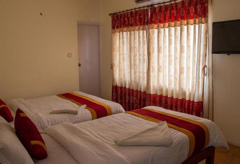 اتاق لوکس سه تخته, Hikers Haven