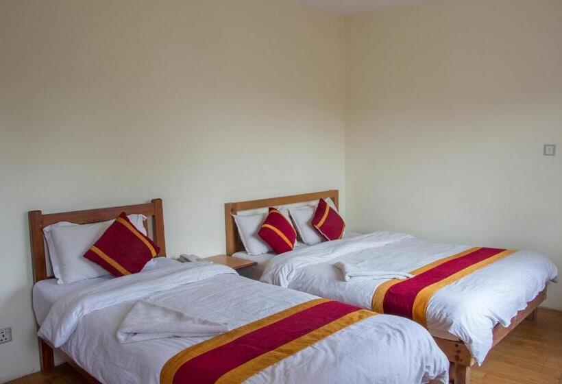 اتاق لوکس سه تخته, Hikers Haven