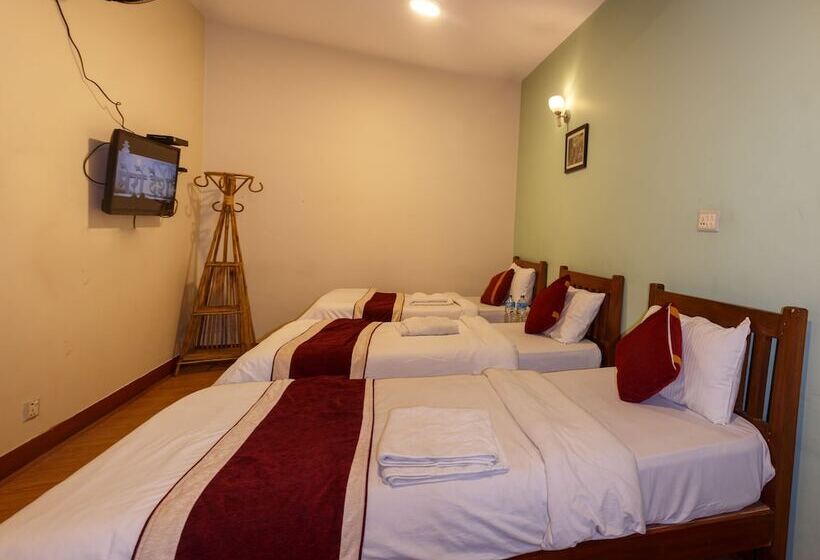 اتاق لوکس سه تخته, Hikers Haven