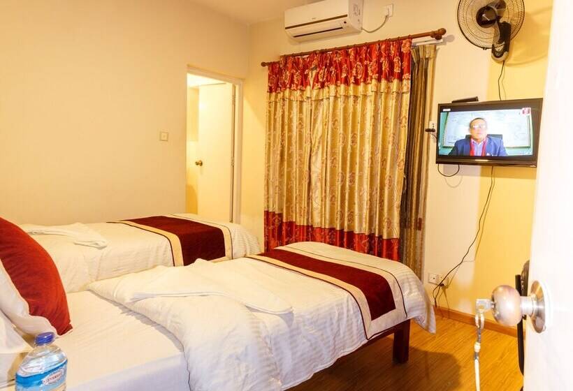 اتاق لوکس سه تخته, Hikers Haven