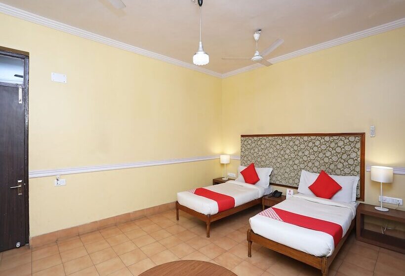 Номер Deluxe, Nihar By Oyo Rooms