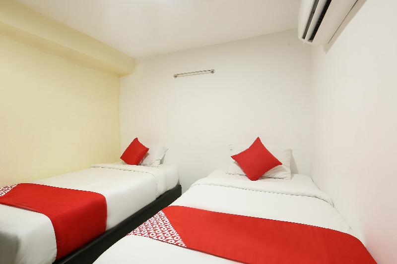 سوییت, The Parisian Hotel Lebanon