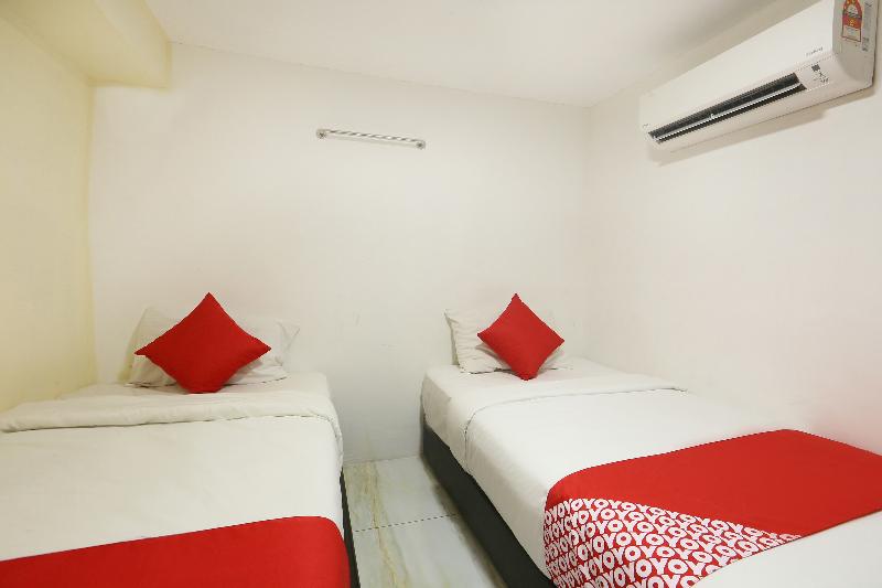 سوییت, The Parisian Hotel Lebanon
