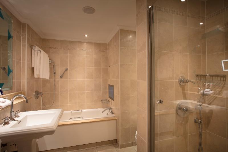 اتاق لوکس, The Parisian Hotel Lebanon