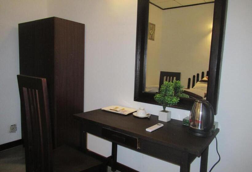 اتاق استاندارد, Green Mo Holiday Inn