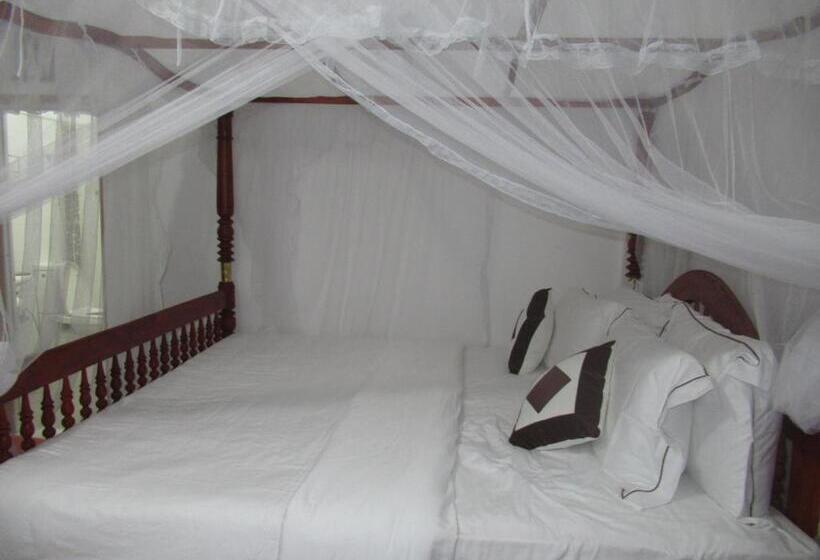 اتاق لوکس, Green Mo Holiday Inn