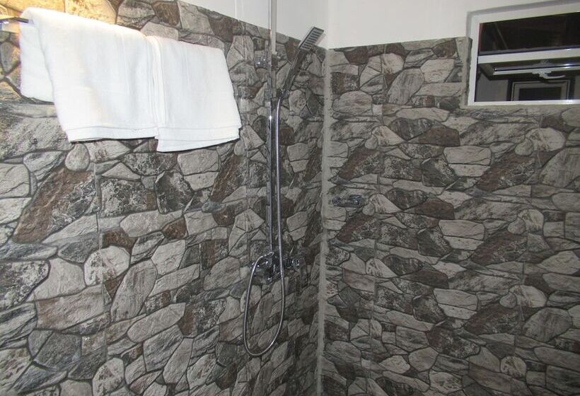 اتاق لوکس, Green Mo Holiday Inn