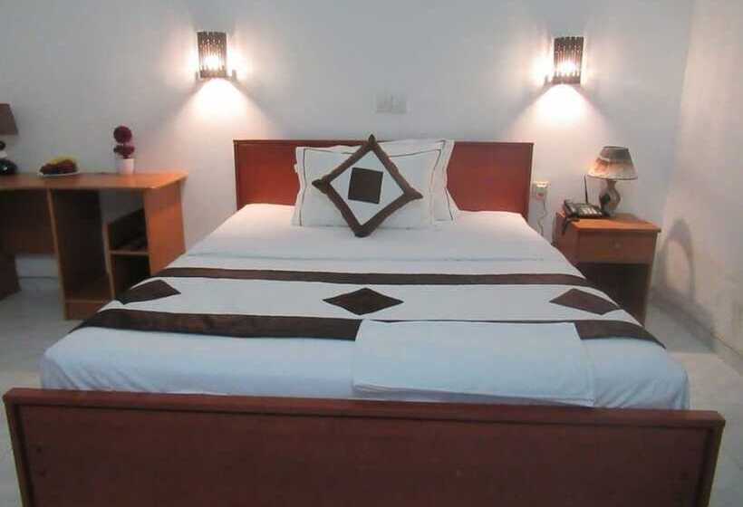 اتاق لوکس, Green Mo Holiday Inn