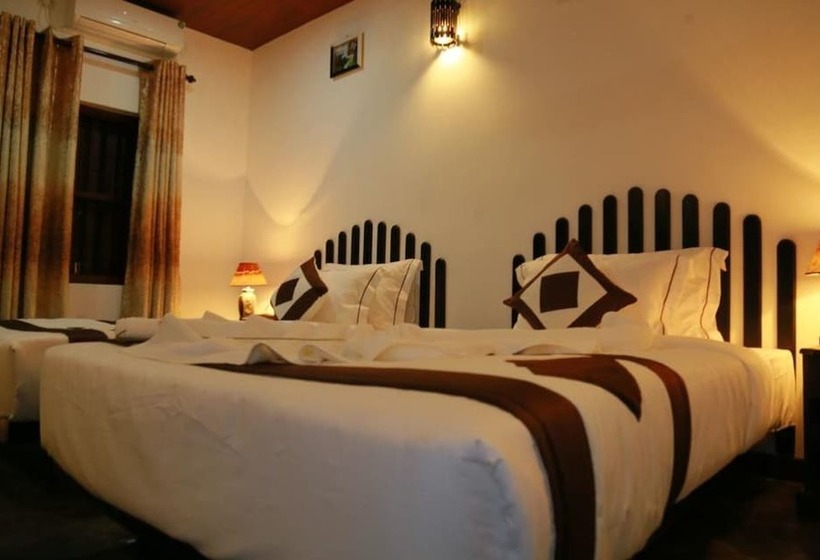 اتاق لوکس, Green Mo Holiday Inn