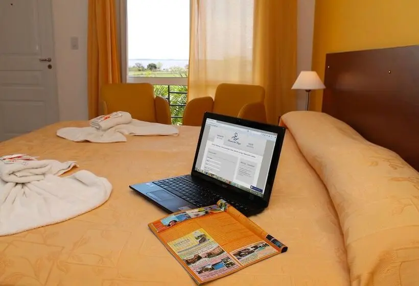 スタンダードトリプルルーム, Brisas Del Lago Apart & Hotel Federacion