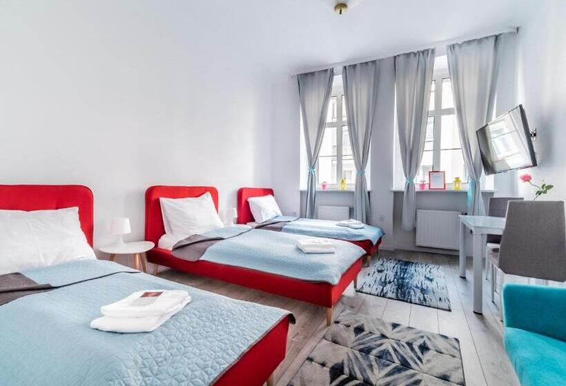 חדר קלאסי לשלושה, Great Polonia świdnica City Center