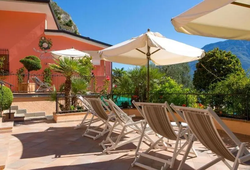 Standard Yhden Hengen Huone, La Gardenia & Villa Oleandra