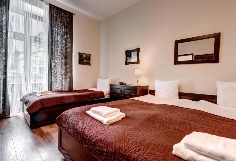 غرفة قياسية ثلاثية, Pensjonat Petite Charlotta