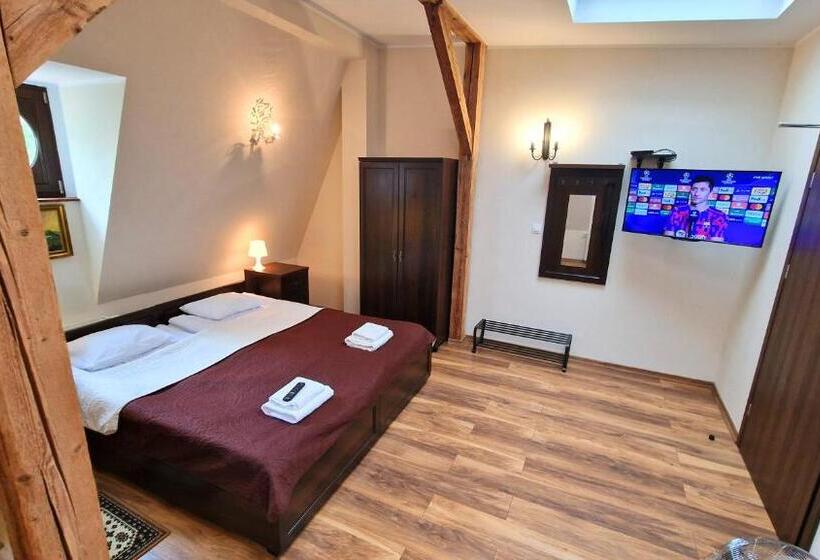 غرفة قياسية ثلاثية, Pensjonat Petite Charlotta