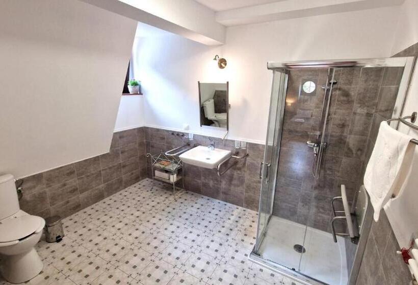 غرفة قياسية ثلاثية, Pensjonat Petite Charlotta