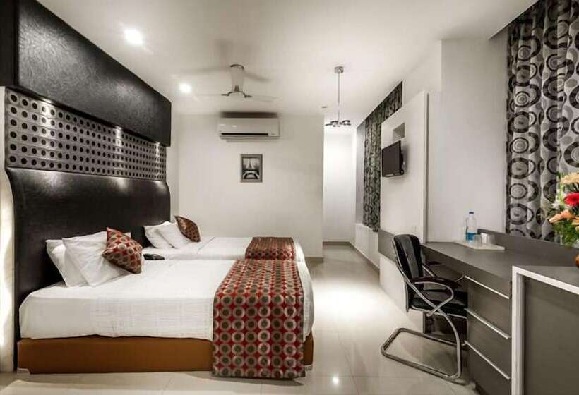 Chambre Deluxe, Saaral Residency