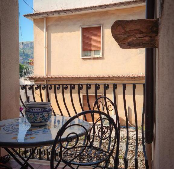 Номер Deluxe, B&b Joan's Heritage