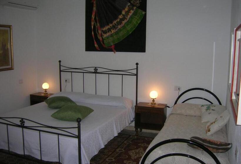 Трехместный Номер Deluxe, Ex B&b La Bicocca Via Umberto 15, Iun S1733