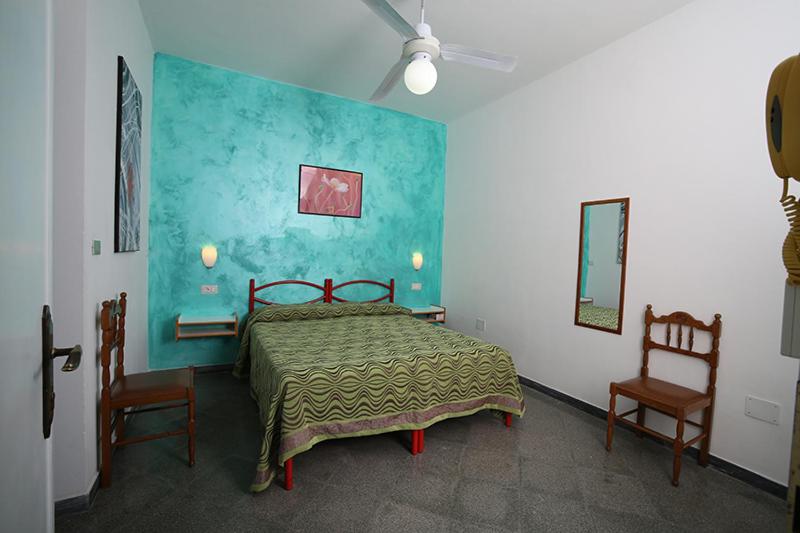 标准三人间, Albergo 2 Mari