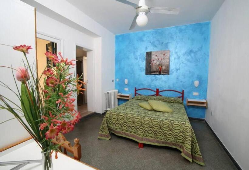 חדר משפחתי, Albergo 2 Mari