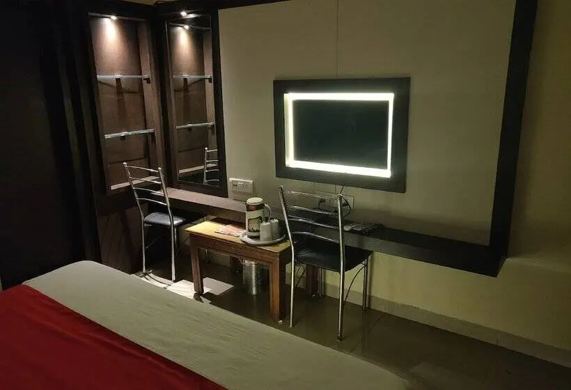 Chambre Deluxe, Rahul