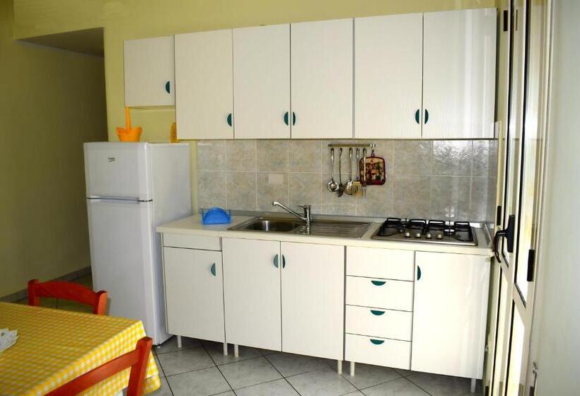 דירת חדר, Residence Santa Barbara