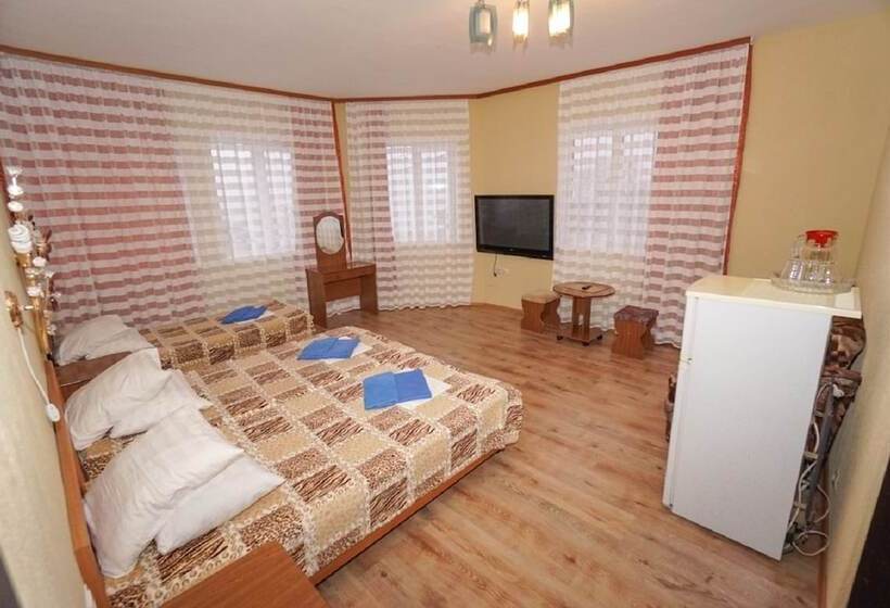 اتاق استاندارد سه نفره, Viamond