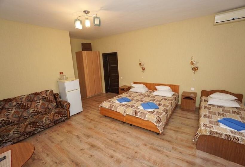 اتاق استاندارد سه نفره, Viamond