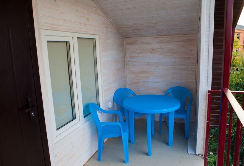 اتاق استاندارد سه نفره, Viamond