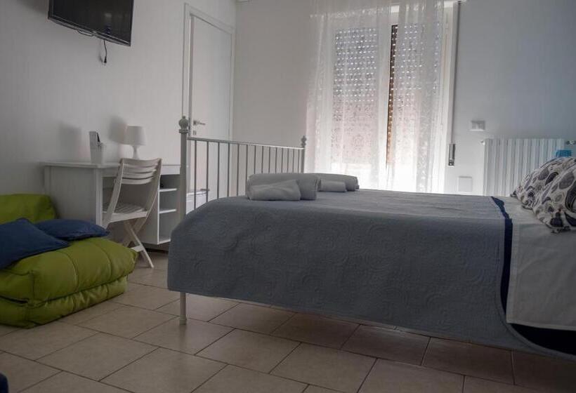 スタンダードルーム, My Room In Trani