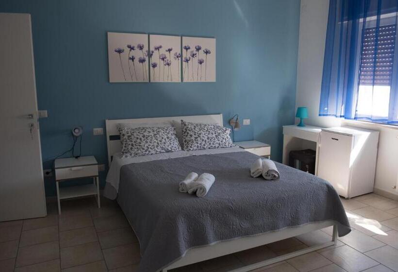 スタンダード４人部屋, My Room In Trani