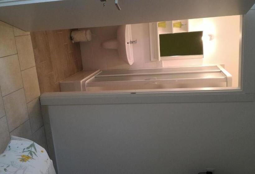 スタンダードトリプルルーム, My Room In Trani