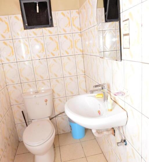 اتاق اکونومی, B Maurice Guest House