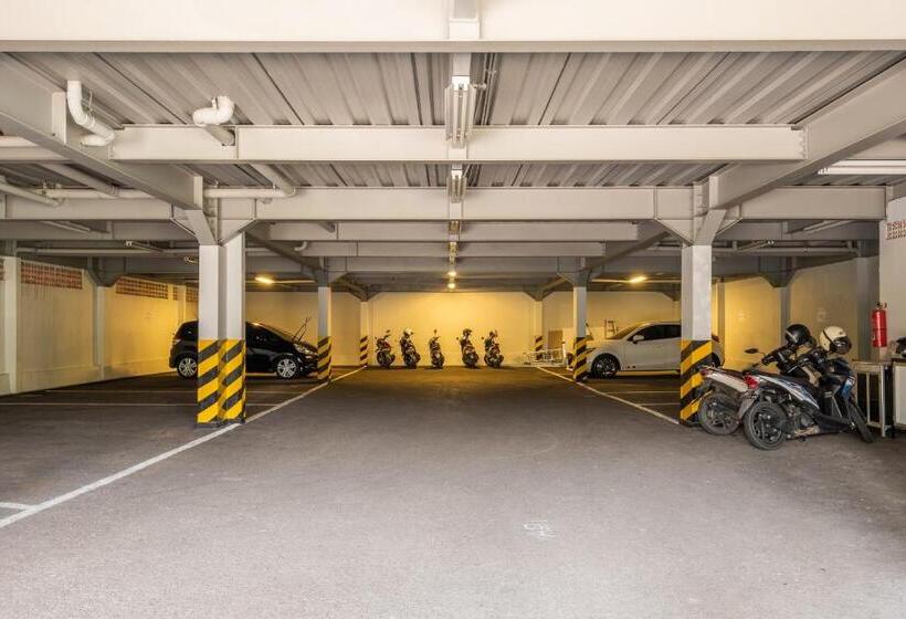 اتاق لوکس, Urbanview Darmo Residence Bandung