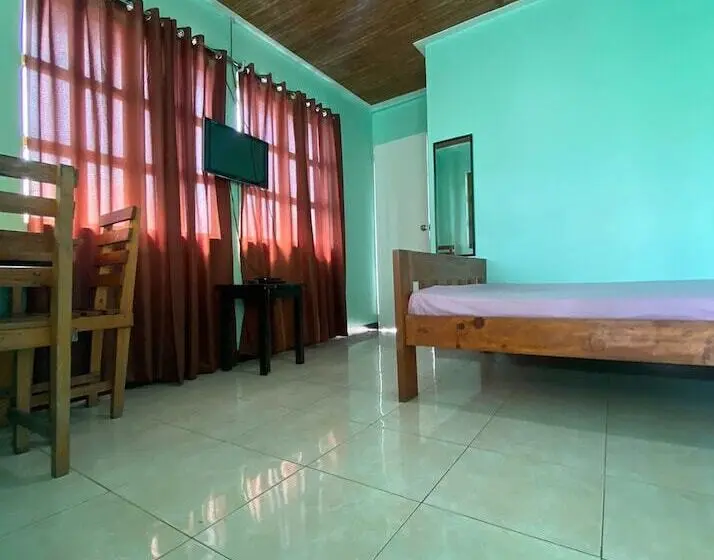 エコノミールーム, Rachel S Bed And Breakfast Near Tagaytay