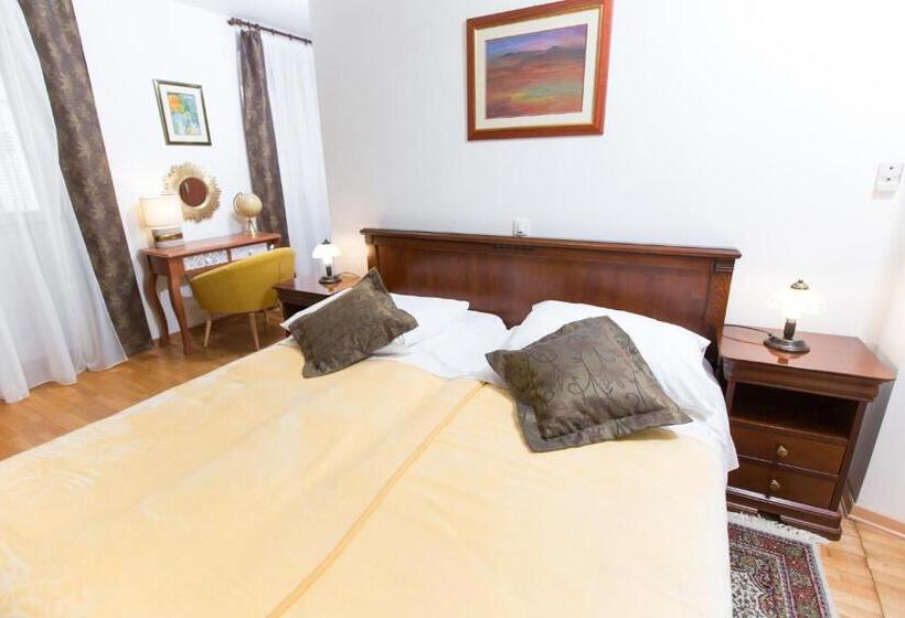 חדר סטנדרט, Rooms Base